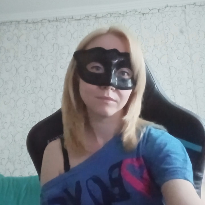 webcam-AngelCarly.mp4